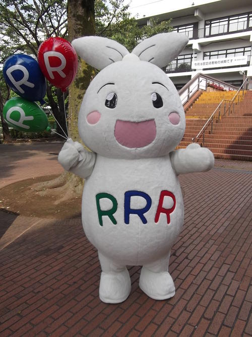 りー（Ree）ちゃんがポーズしている写真