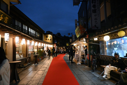 写真：柴又宵祭り