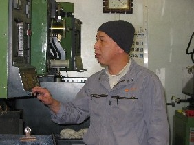 小菅　謙二氏の写真