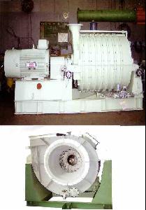 高圧多段ブロワ（上）、高温ファン（下）の写真