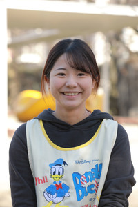 幼稚園の先生の写真