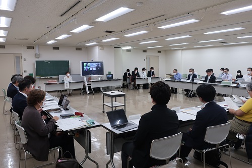 会場(R5第1回児童福祉審議会)