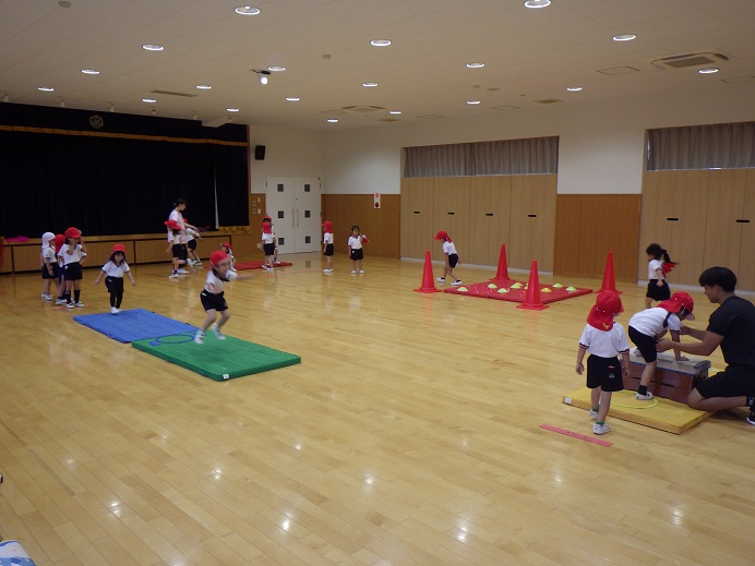 子供たちと馬