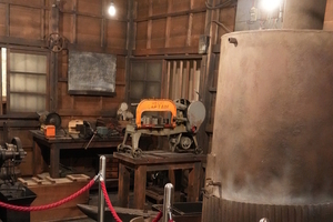 ボルト・ナット工場内部