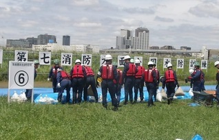 改良型積み土のう工法の実施状況写真です。