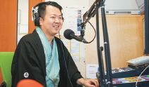 ラジオ放送中の様子